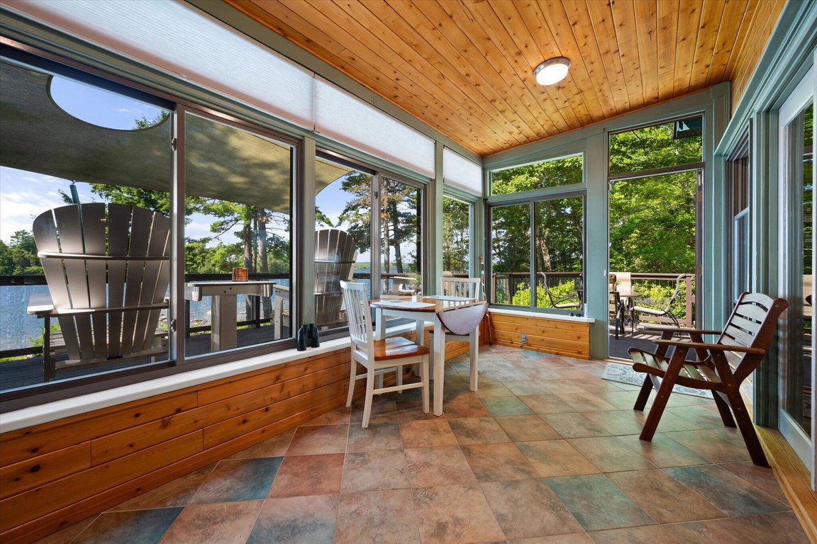 068-Sun Room