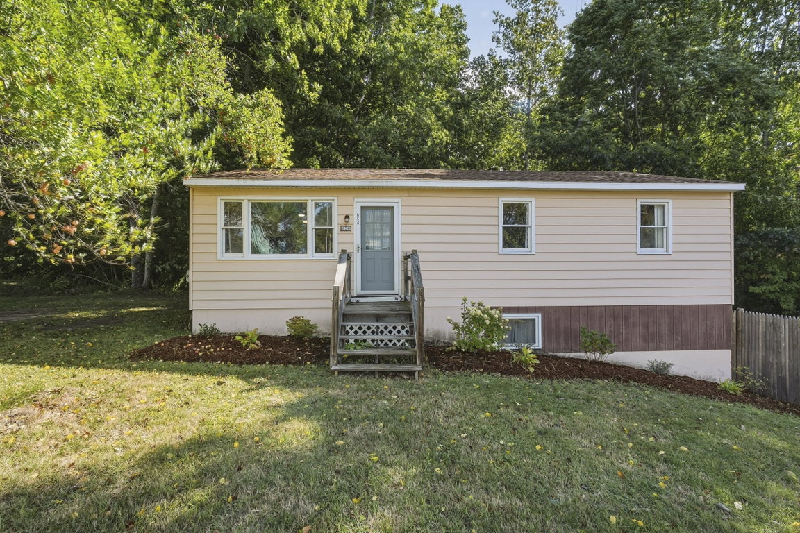 658 Middle Road Sabattus