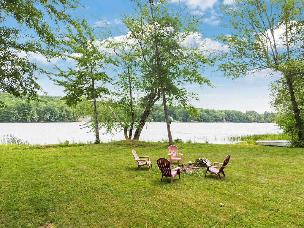 85 Woods Grove Lane Winthrop