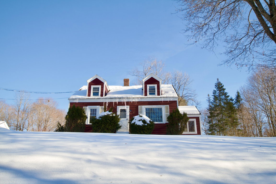 103 Pleasant Street Dexter