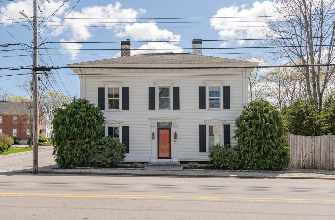 997 Washington Street Bath