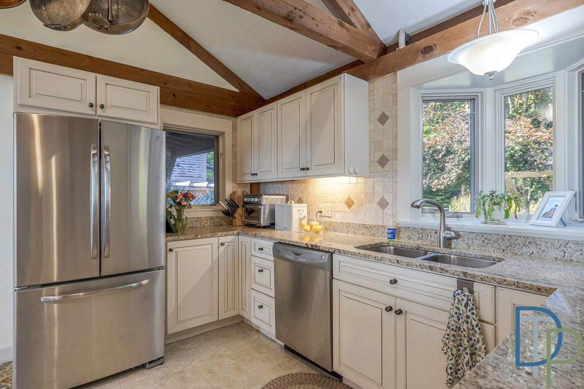 1035newburyneck - 14