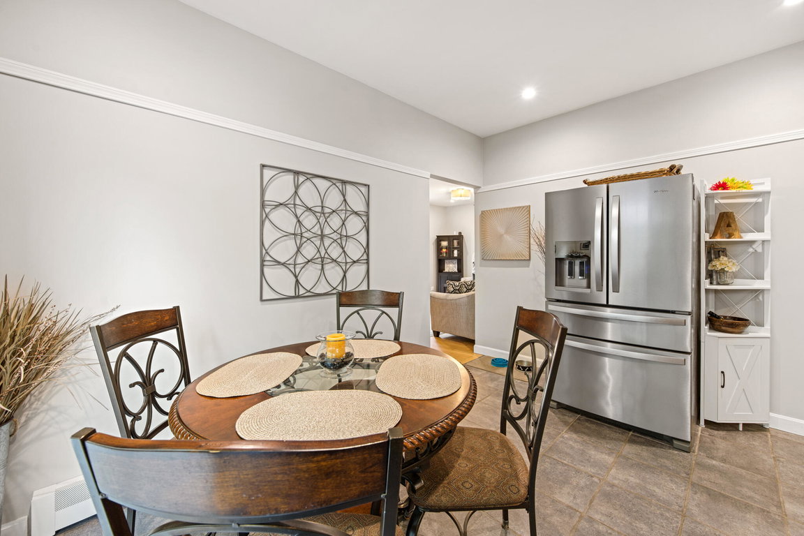 Breakfast Nook