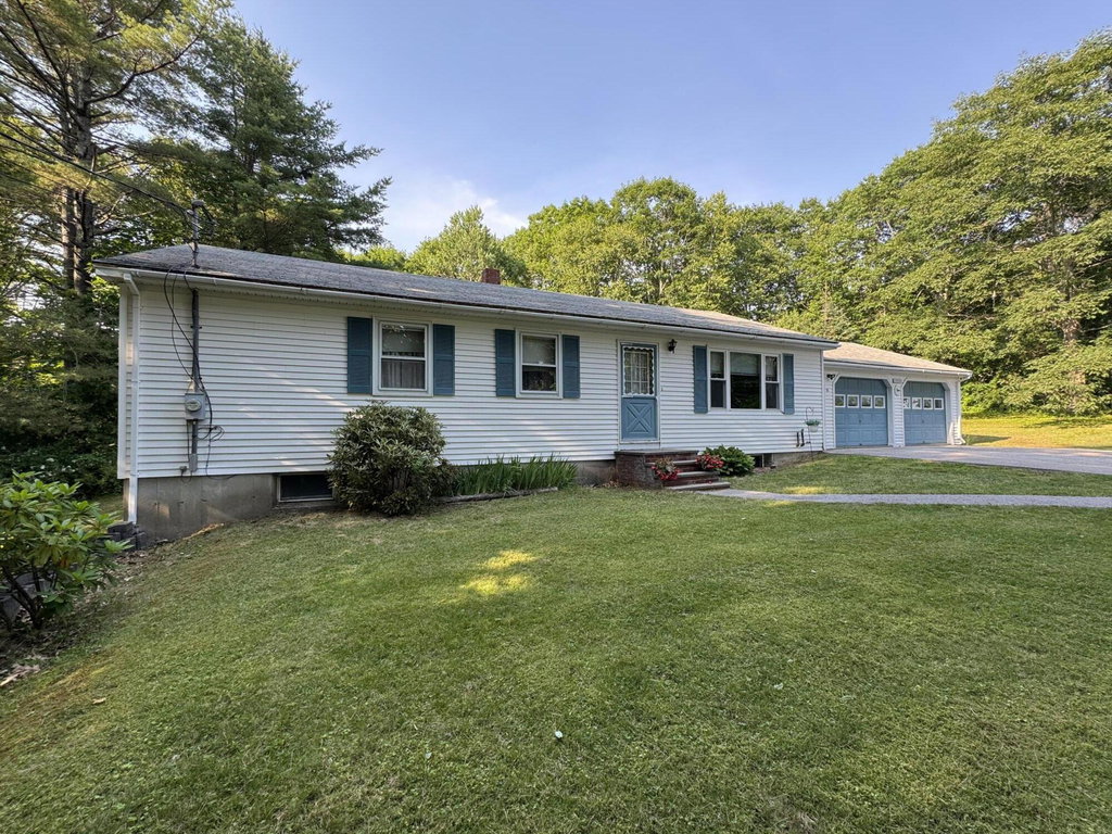 19 Scotts Lane Bucksport