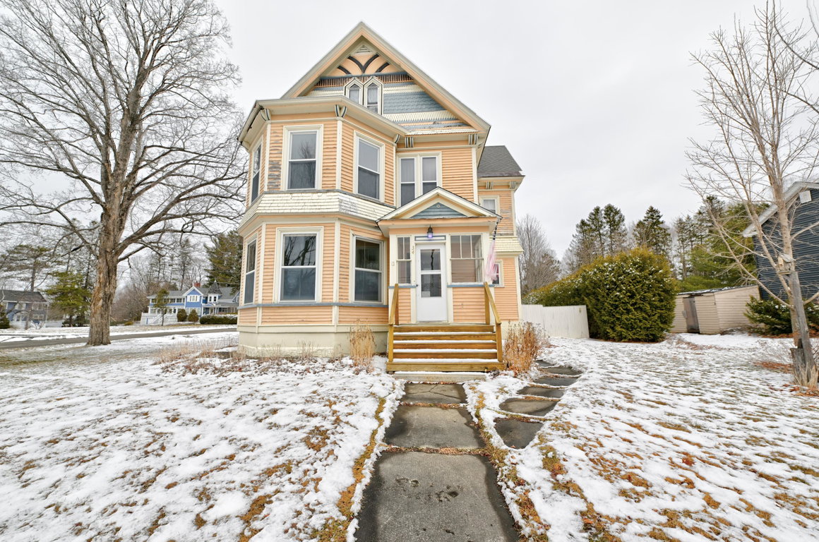 34 Pleasant Street Houlton