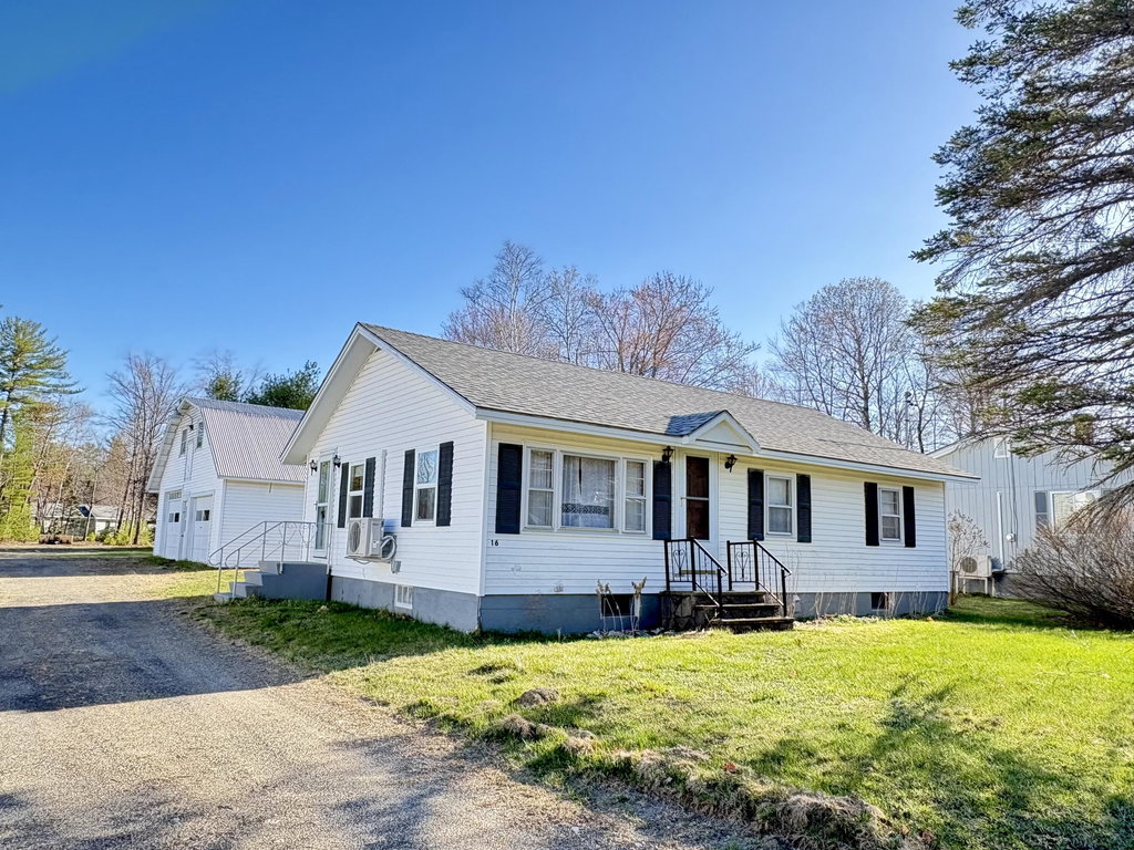16 Lagrange Road Howland