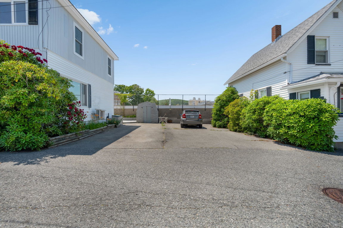30-web-or-mls-54-greeley-ave