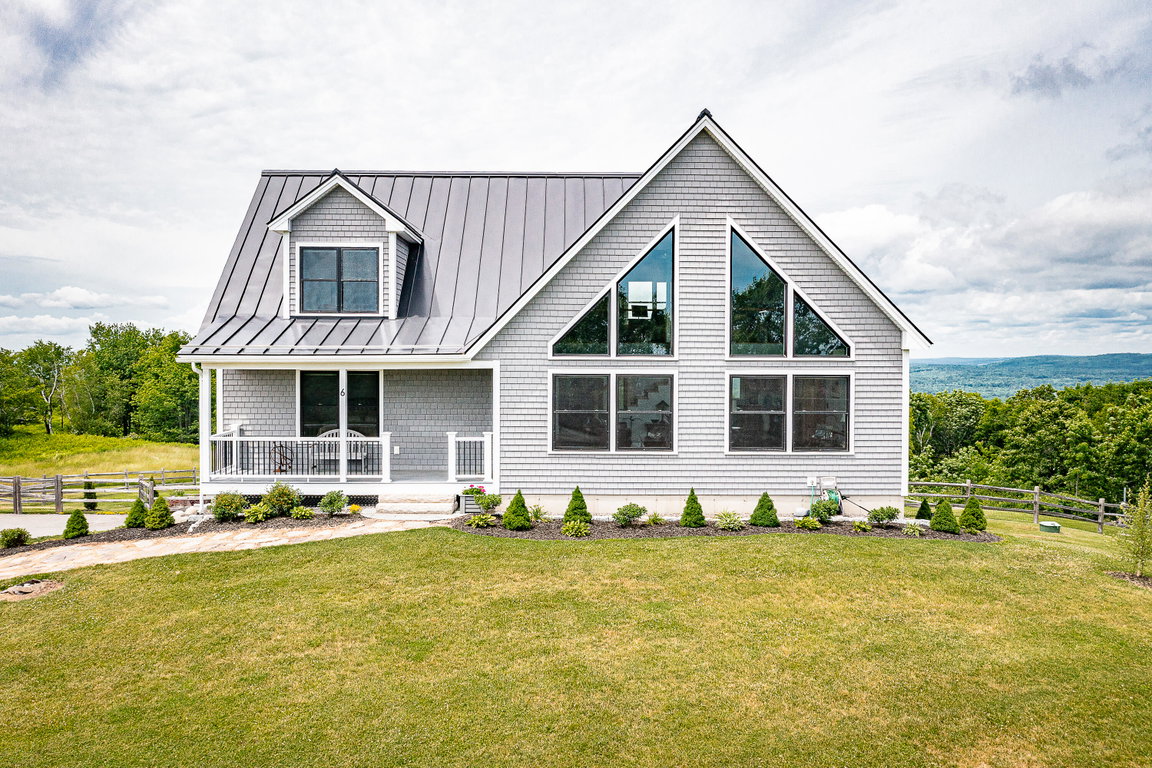 6 Clayton Lane Rockland