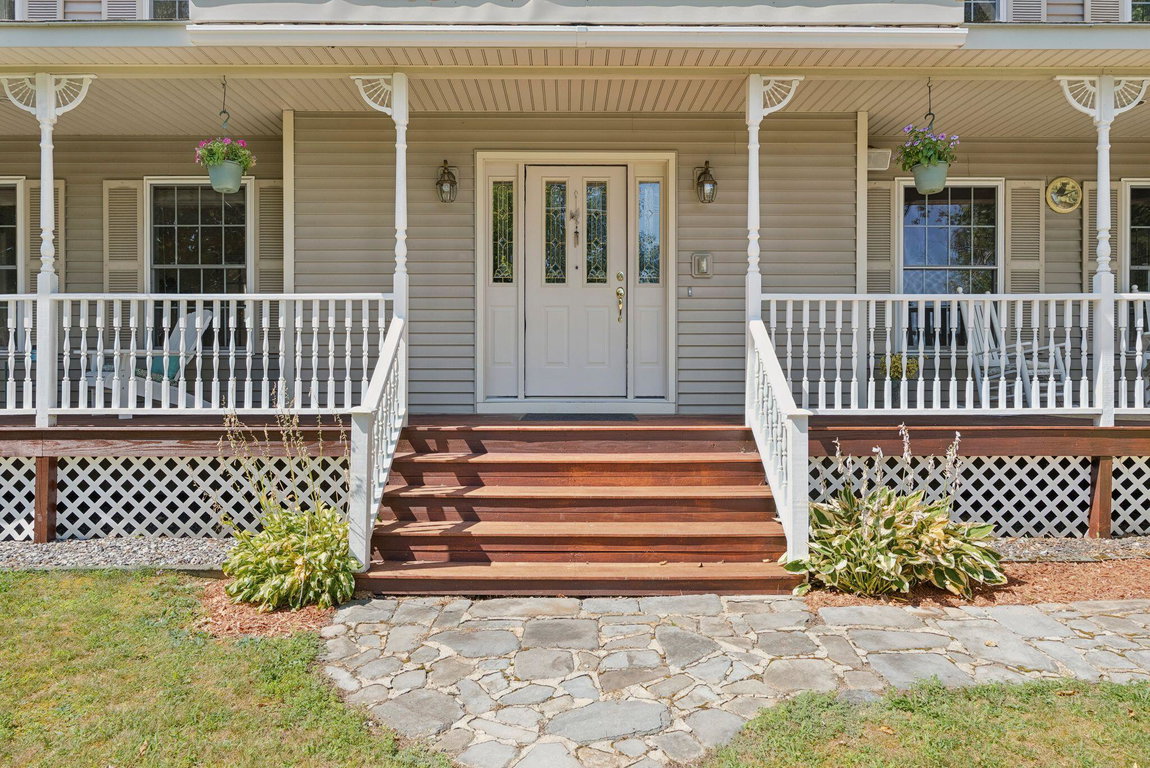 111 Daggett Drive Raymond