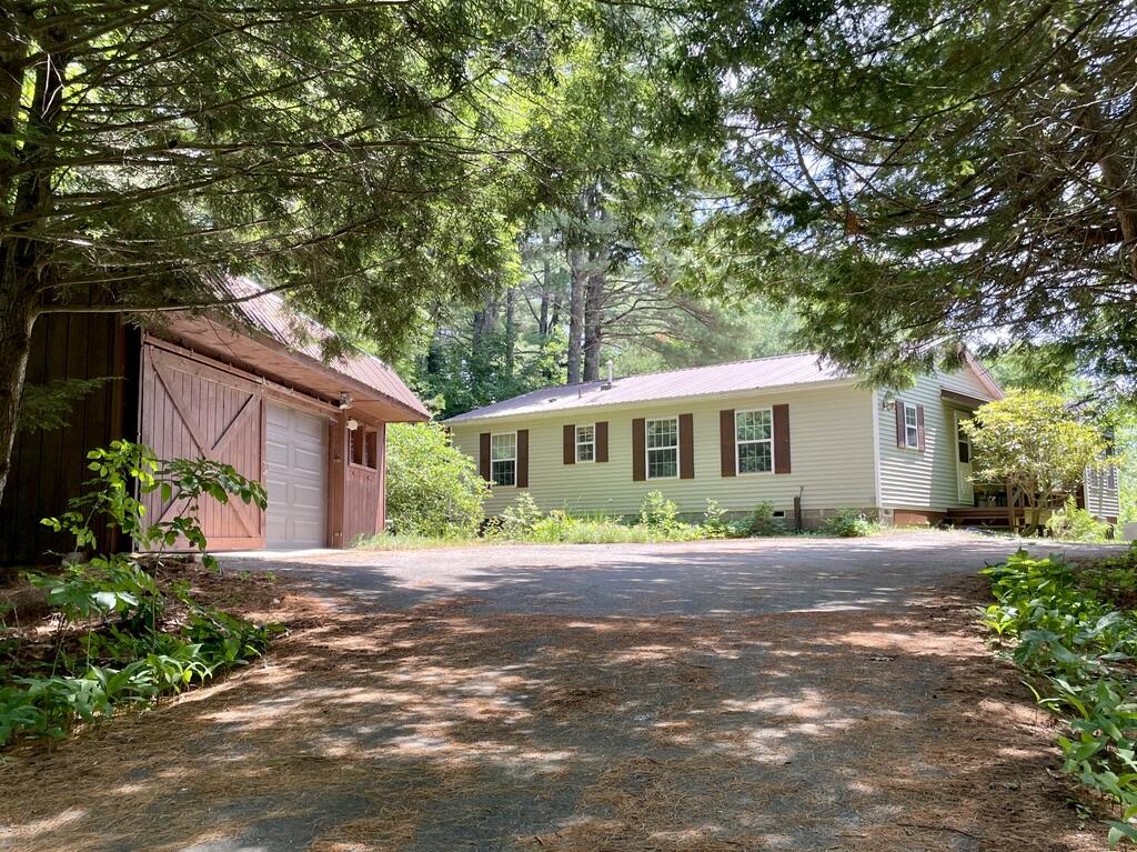 27 Meadow Lark Lane Lincolnville
