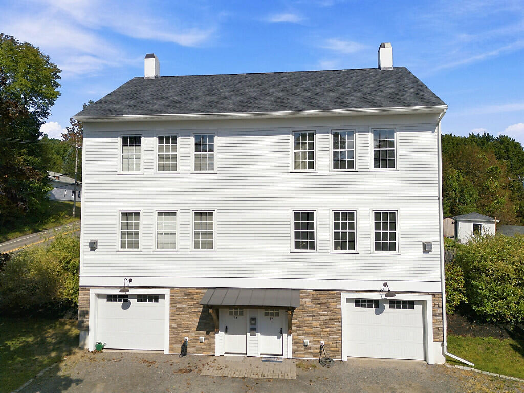51 Winthrop Street Hallowell