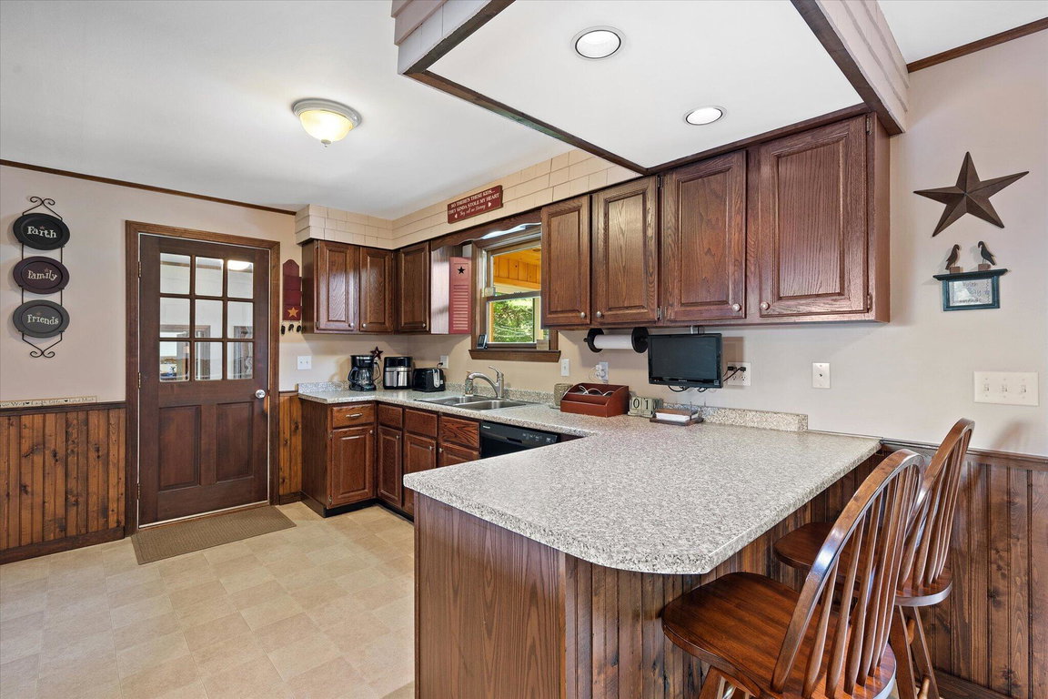 20-Kitchen