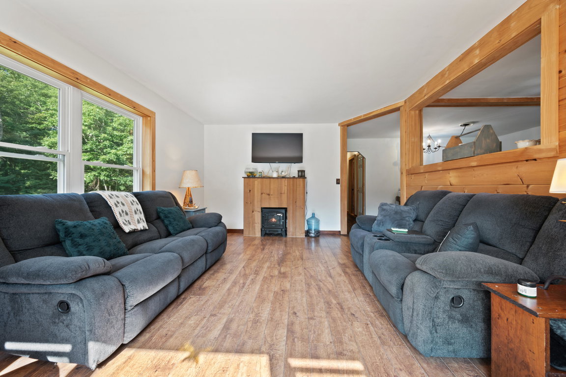 10-Living Room