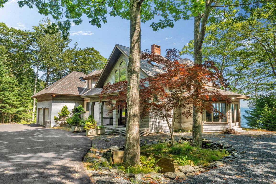78-web-or-mls-1197-bay-rd
