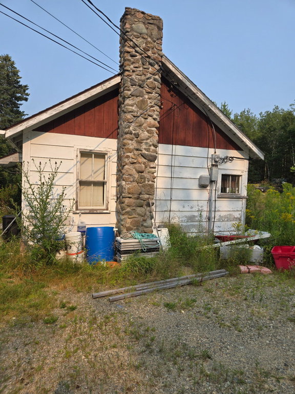 5 Oceanville Road Stonington