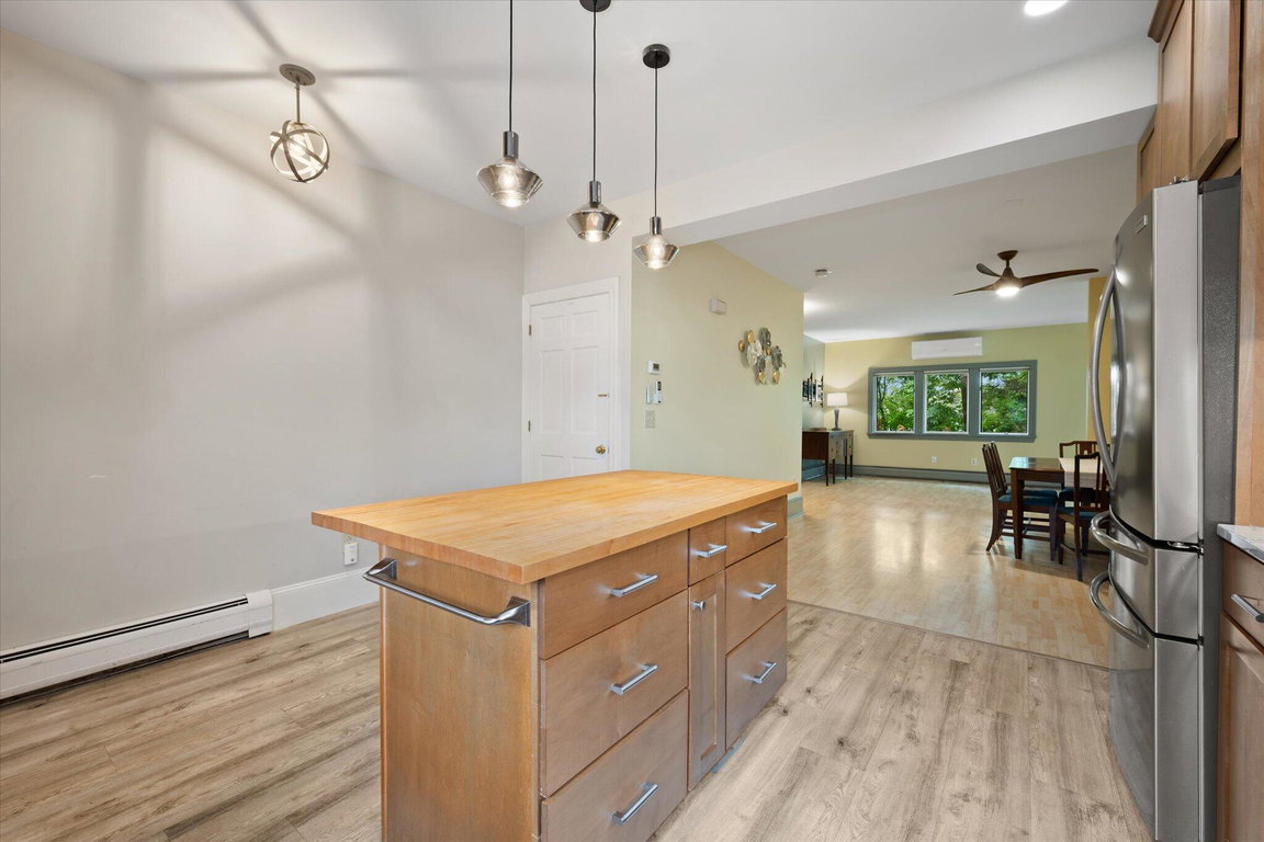 09-Kitchen