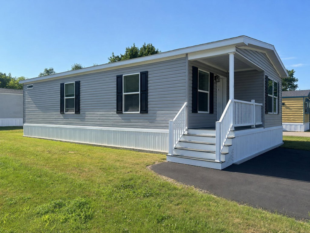 1048 Sabattus Street Lewiston