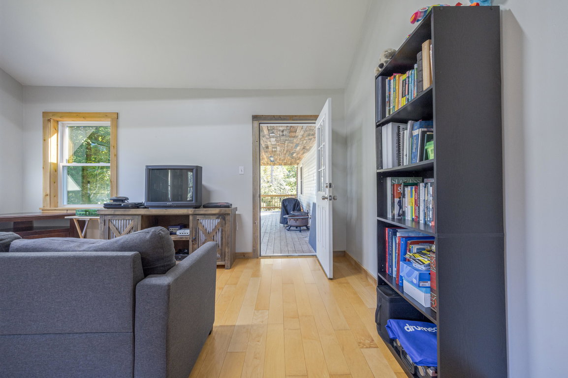 21-219 Eggomoggin Road-DTP