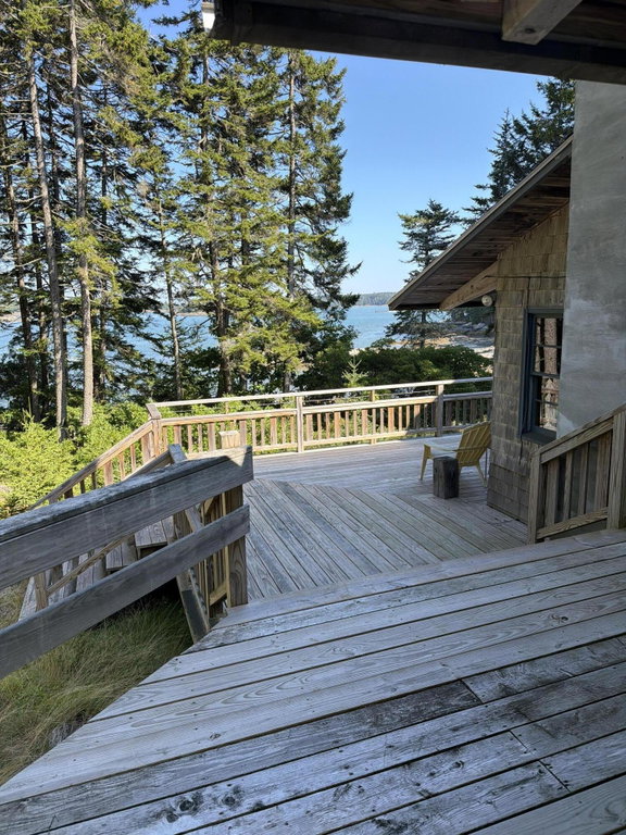 15 Picnic Point