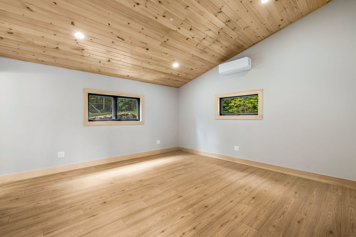 8-web-or-mls-329-nevells-wy