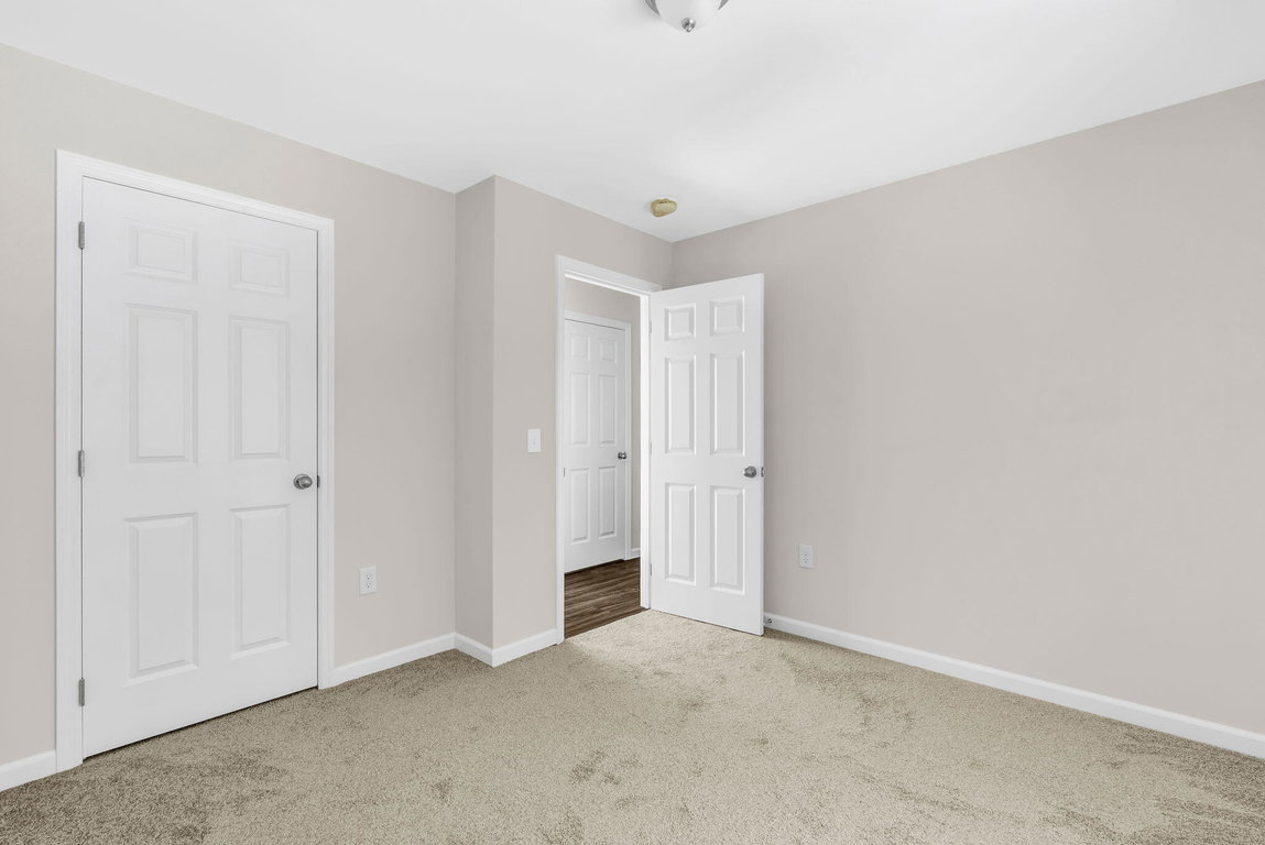 24-web-or-mls-63-bridgetwin-rd