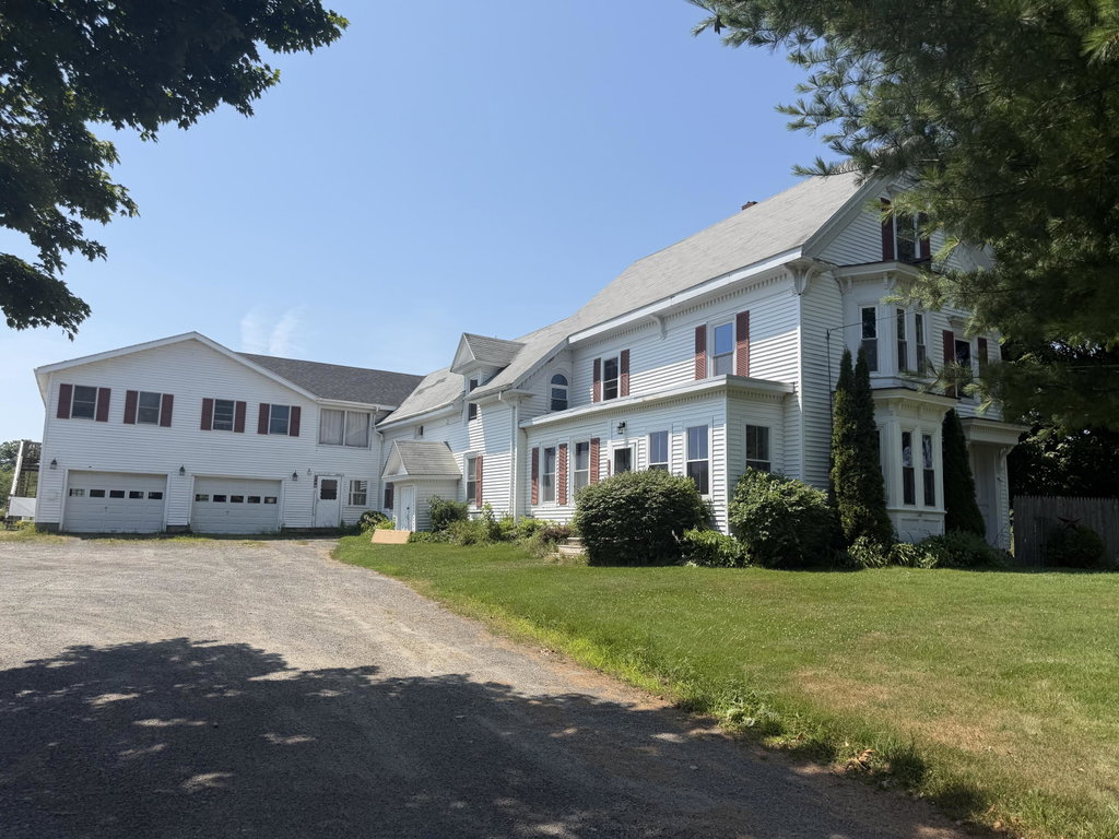 1014 Atlantic Highway Warren