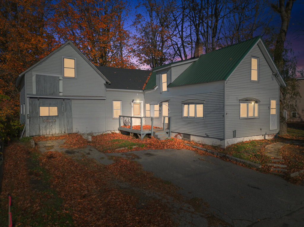 21 Water Street Clinton