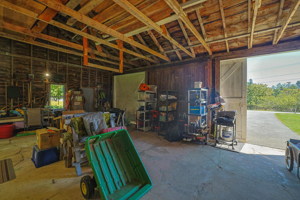 Garage/Barn Interior