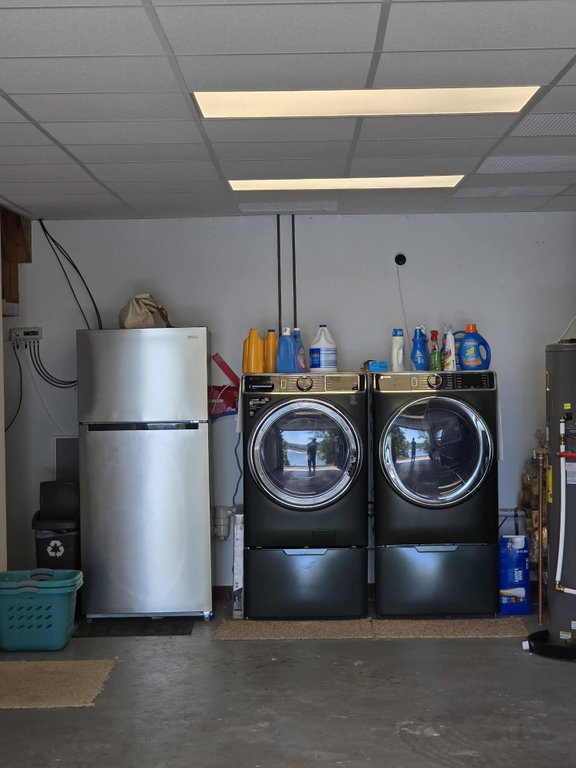 heated garage with utility area
