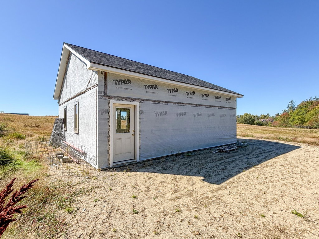 Exterior Utility Building (8) (Custom)
