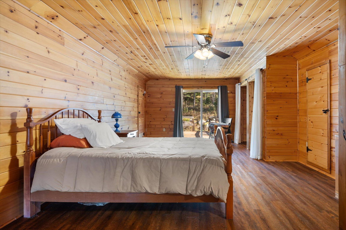 46-Bedroom