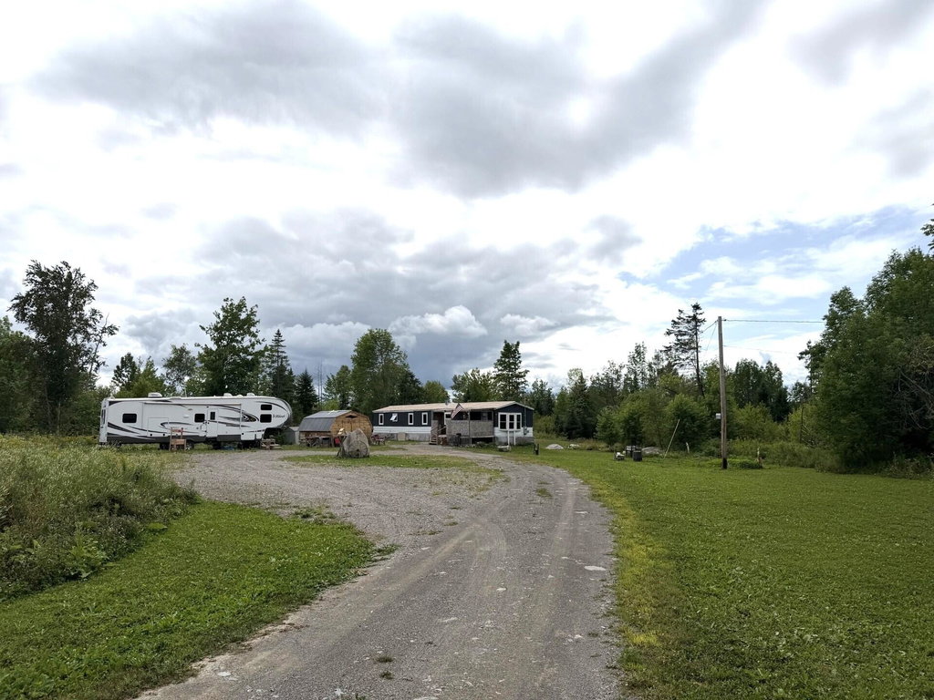 704 Hodgdon Mills Road Linneus