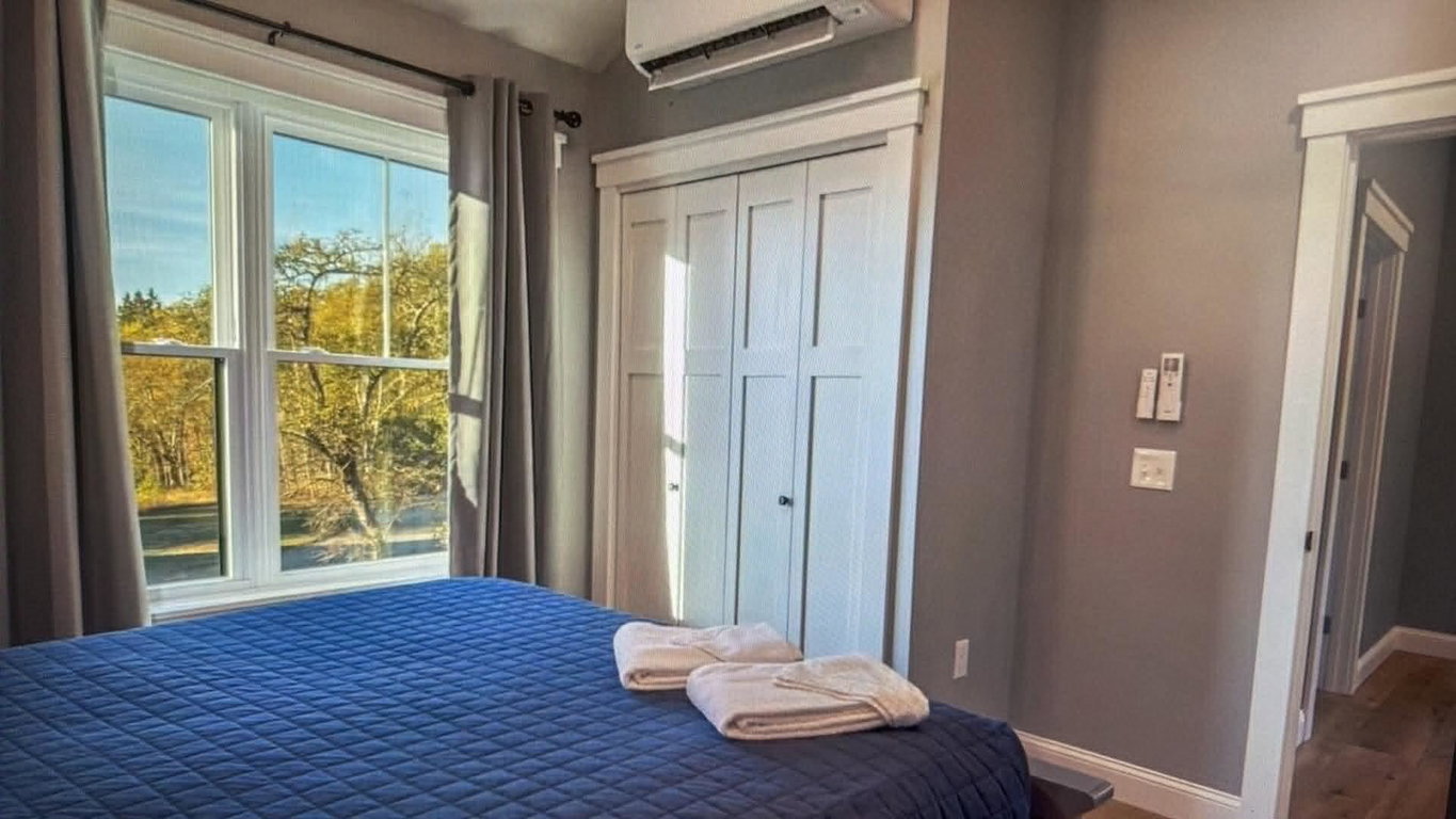 328 b bedroom