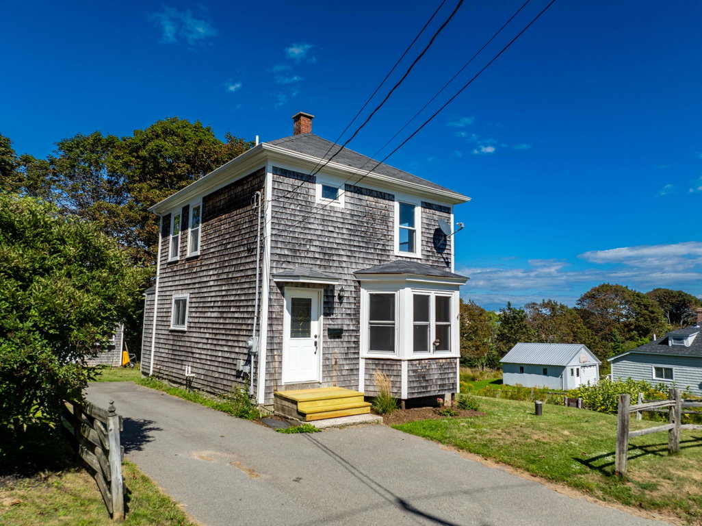 19 Lincoln Street Eastport