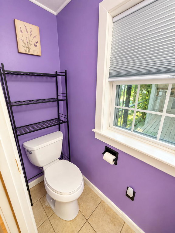 1/2 Bathroom