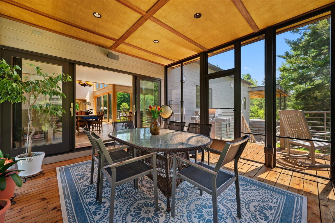 Screen Porch