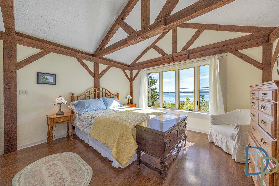 1035newburyneck - 30