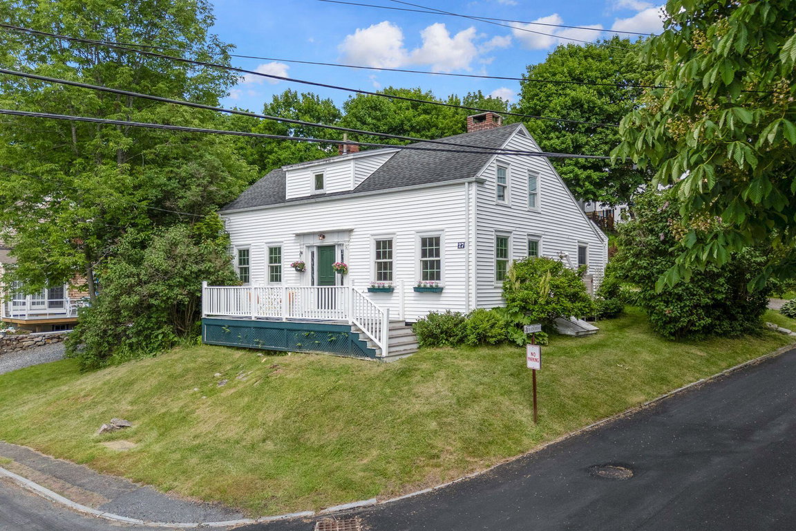 27 Pleasant Street Wiscasset