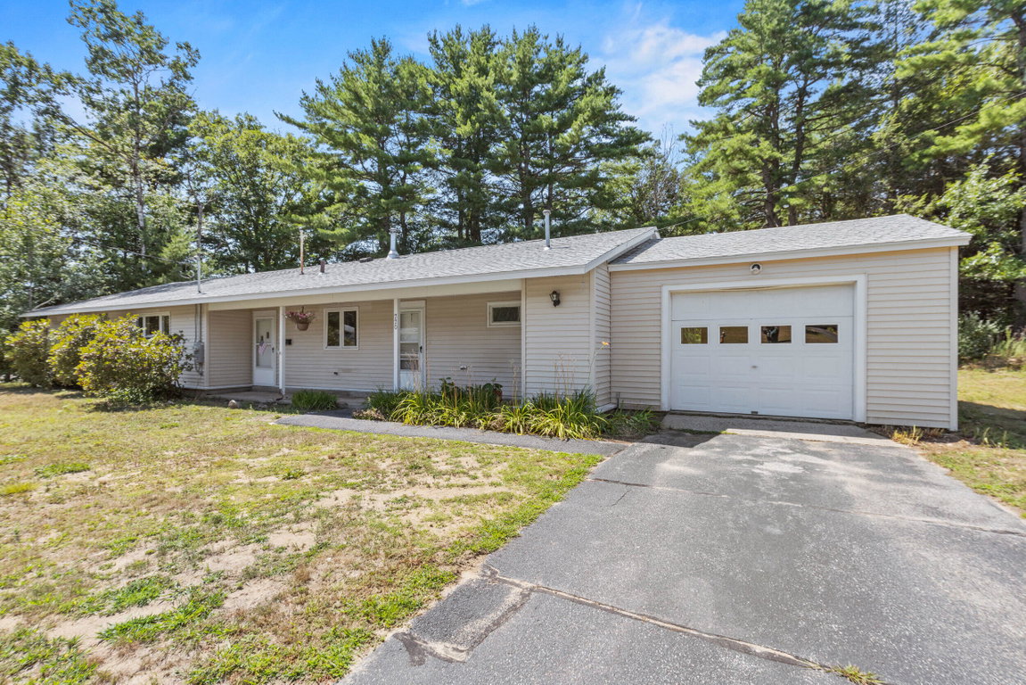 220 Congress Circle Topsham