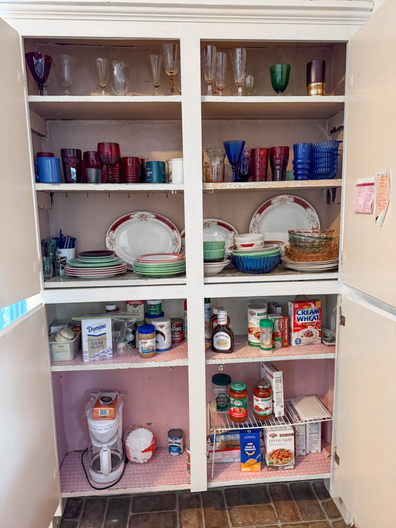 Kitchen Cabinet