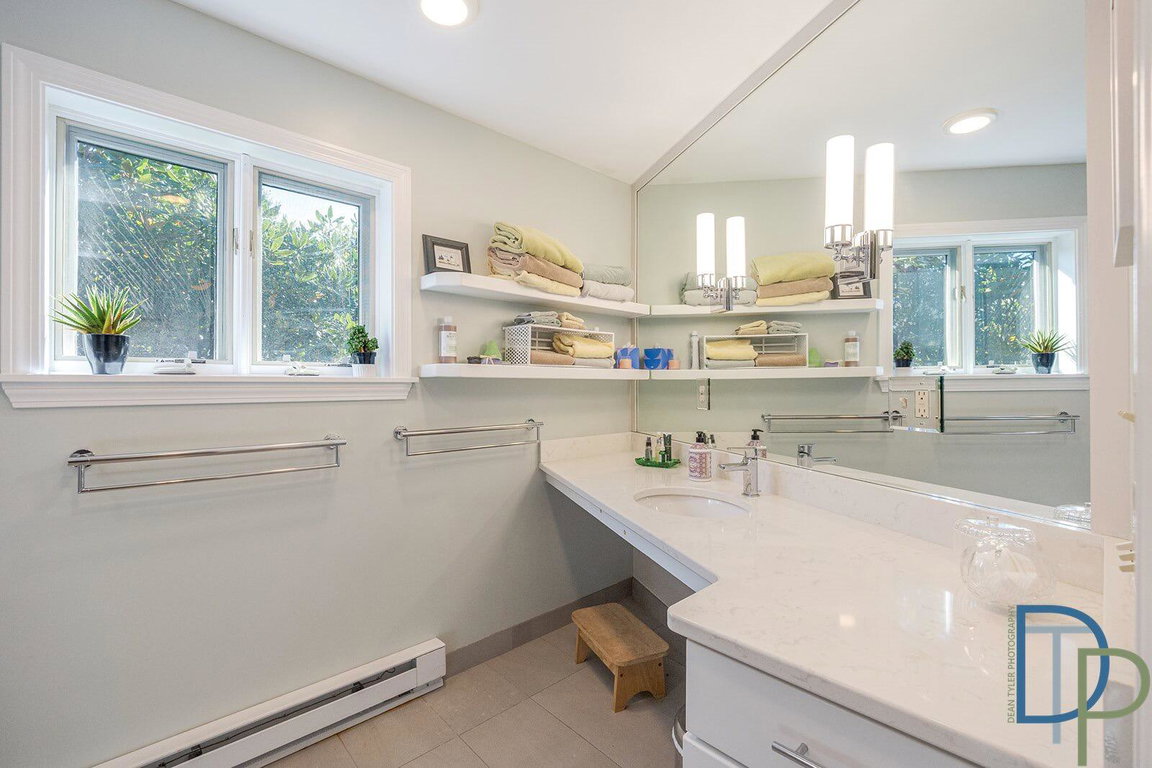 1035newburyneck - 31