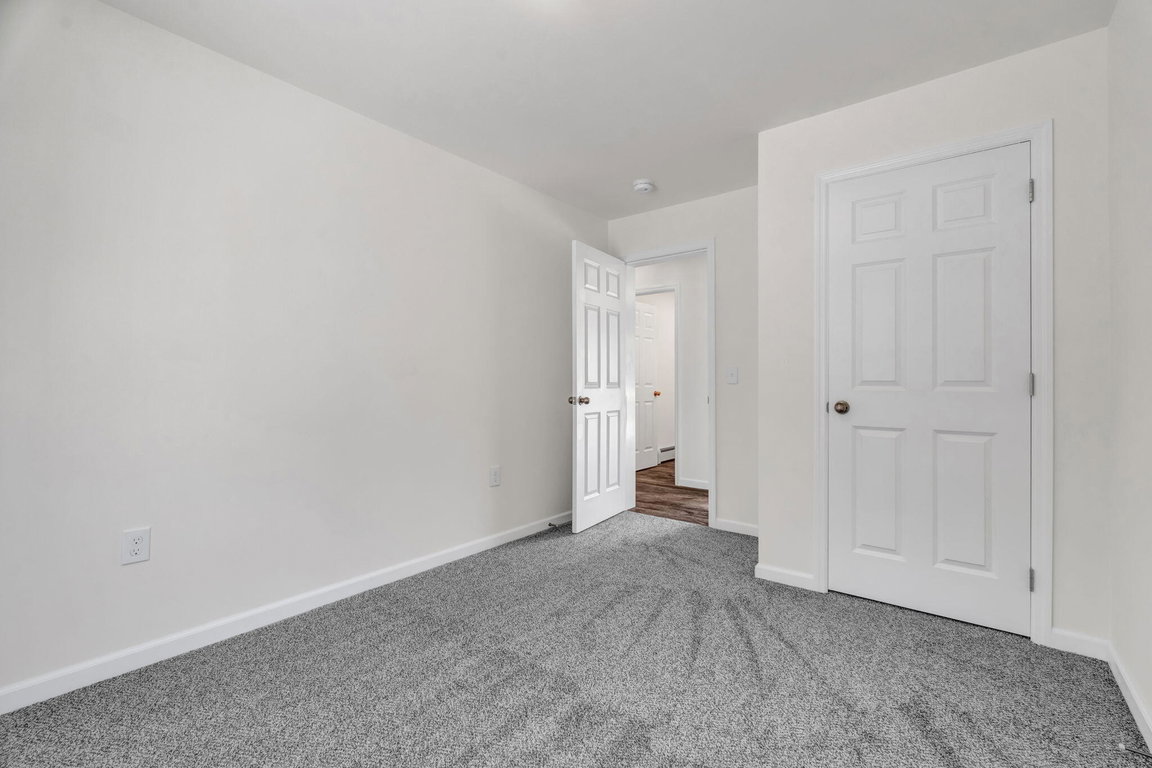 6-web-or-mls-manhattan-wy