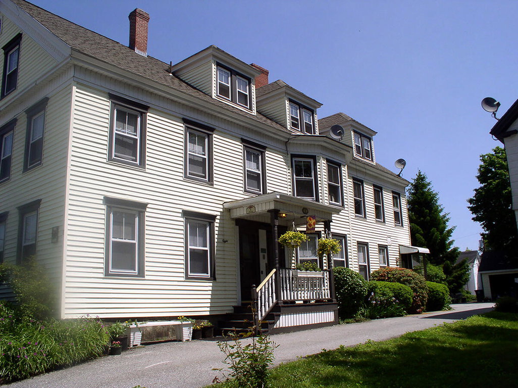 8 Spring Street Westbrook
