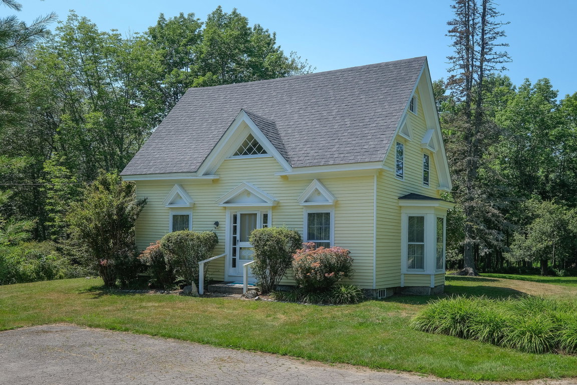 1 553 N. Deer Isle Road