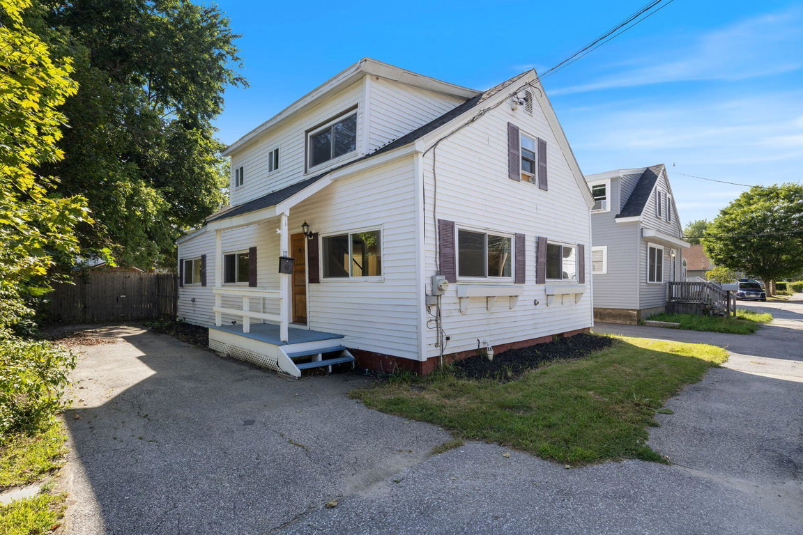 12 Bradley Street Saco