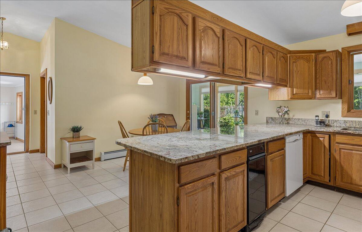10-17 Anderson Rd.-24