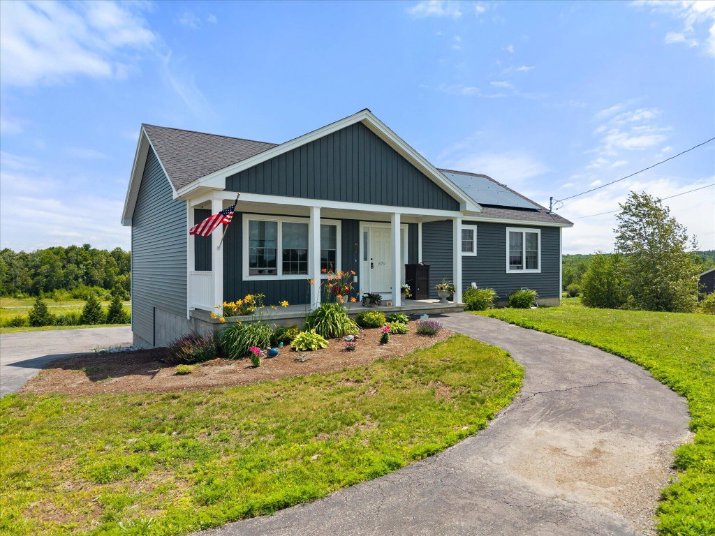 879 Blackstream Road Hermon