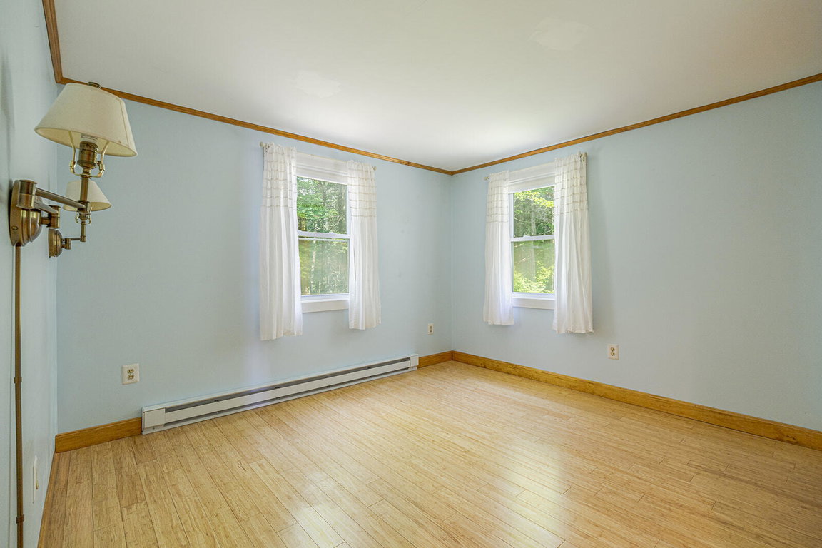 25-482 West Bay Road-DTP_websize