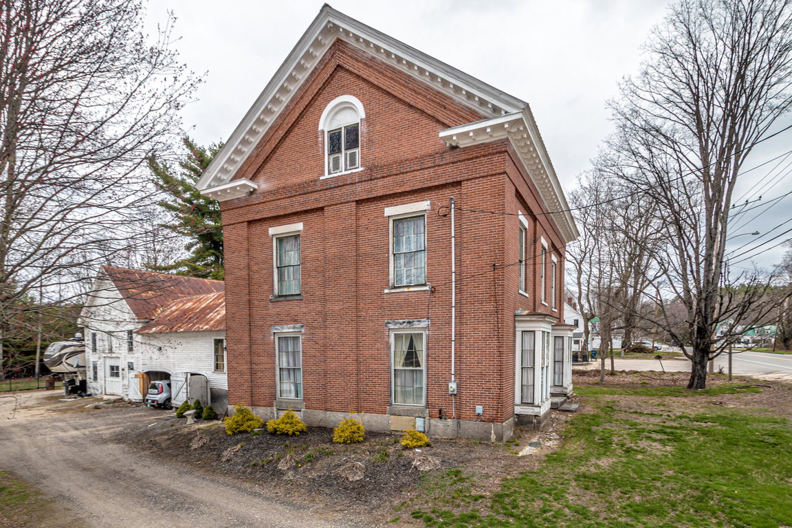 212 Main Street Lovell
