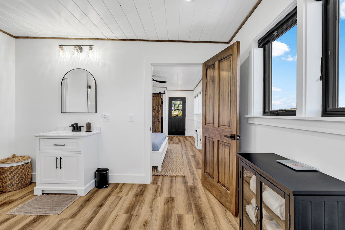 52-web-or-mls-178-main-st